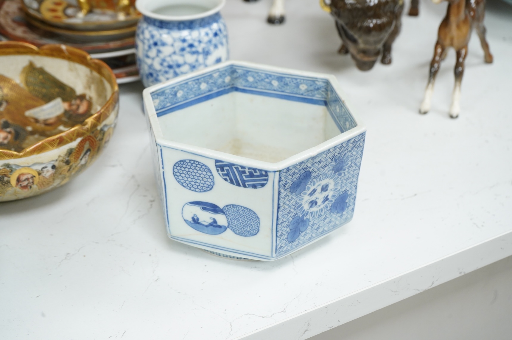 Mixed Japanese and Chinese bowls, vases and plates, largest 18cm diameter